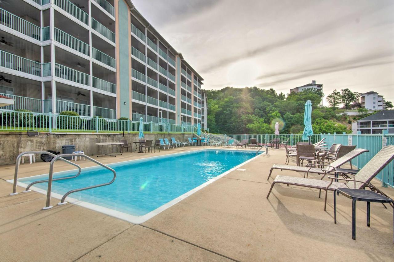 Sleek Lake Ozark Gem With Views And Pool Access! Екстер'єр фото